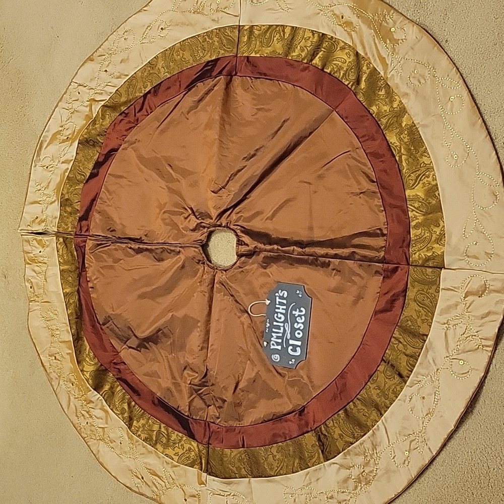 Elegant Christmas Tree Skirt 50 in Diameter Brown Gold Burgandy